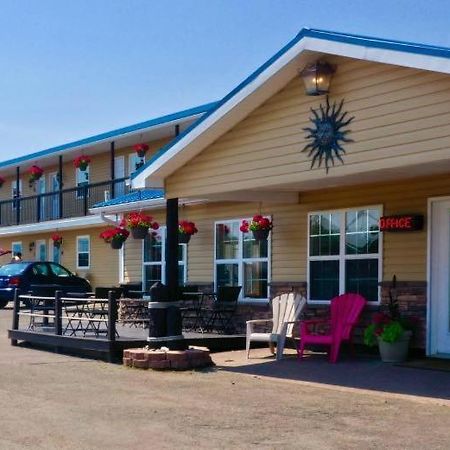 Parlee Beach Motel Shediac Εξωτερικό φωτογραφία