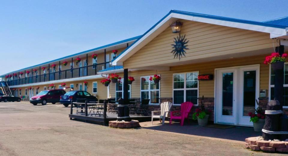 Parlee Beach Motel Shediac Εξωτερικό φωτογραφία